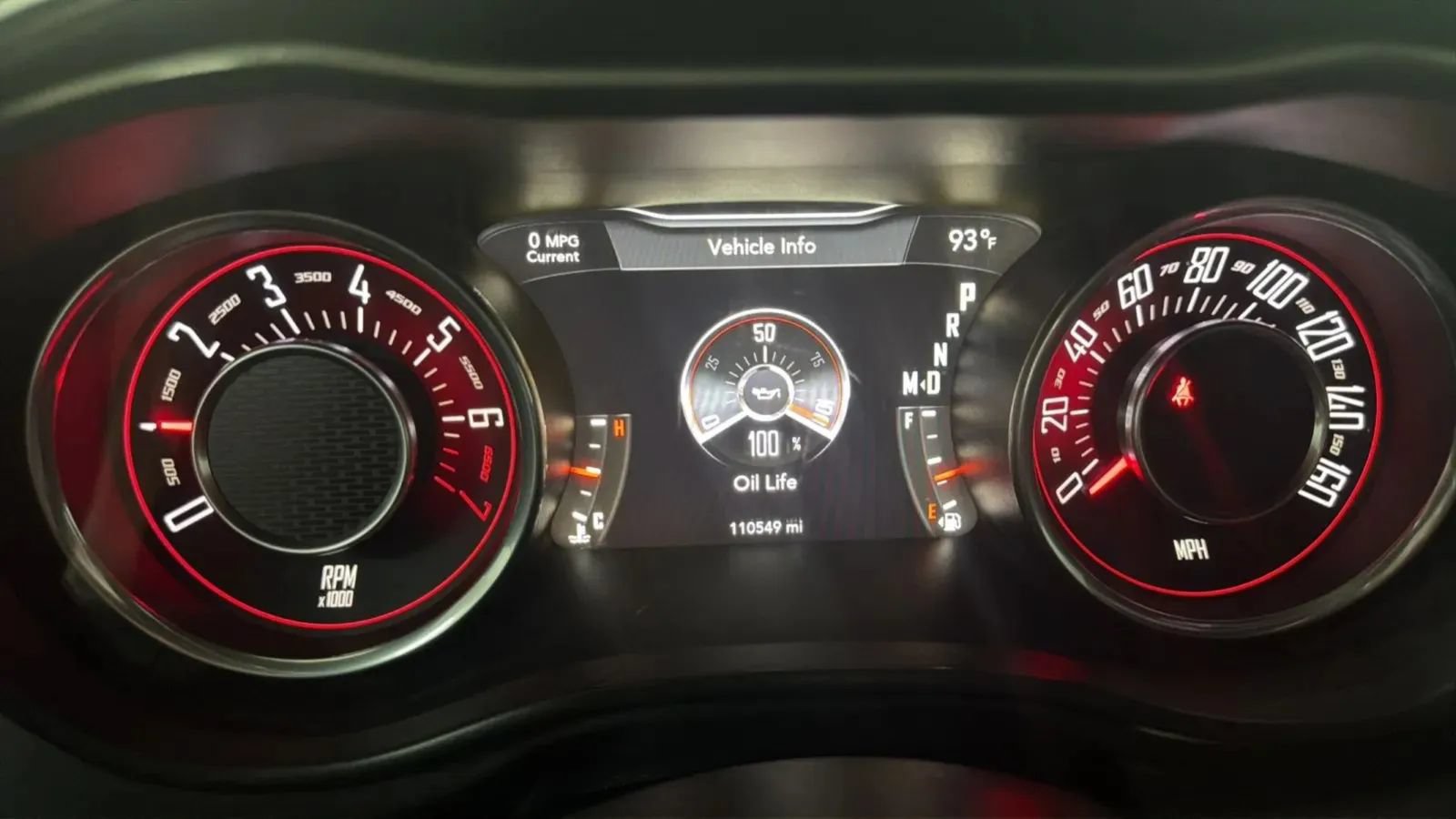 Used 2016 Dodge Challenger SXT RWD image 11
