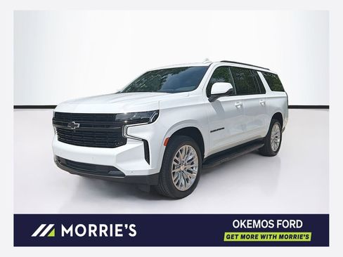 Used 2023 Chevrolet Suburban RST w/ Luxury Package AWD/4WD image 1