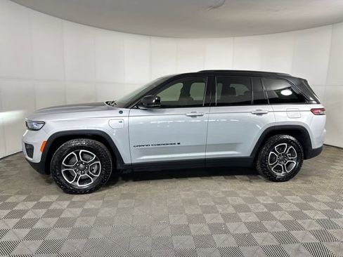 Used 2022 Jeep Grand Cherokee Trailhawk image 6