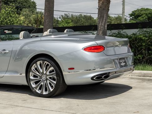 Used 2022 Bentley Continental GT Mulliner AWD/4WD image 6