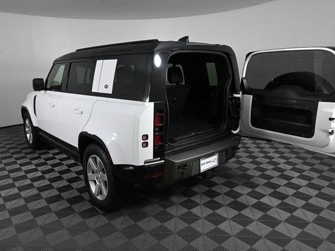 Used 2023 Land Rover Defender 110 X-Dynamic SE AWD/4WD image 29