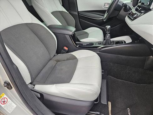 Used 2019 Toyota Corolla XSE image 20