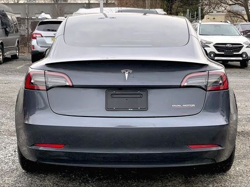 Used 2023 Tesla Model 3 Performance image 4