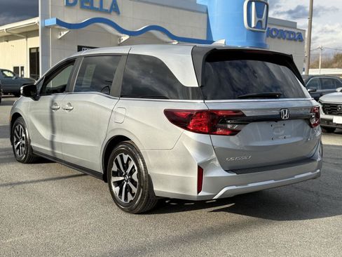 Certified 2026 Honda Odyssey EX-L image 7