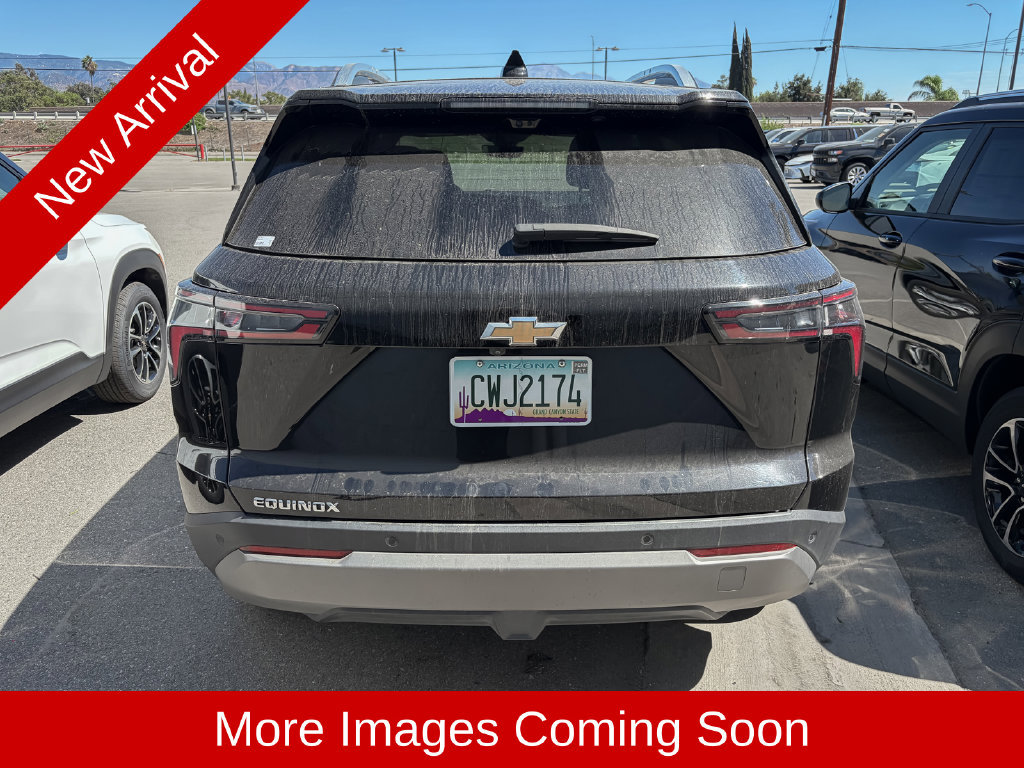 Used 2025 Chevrolet Equinox LT w/ Convenience Package II FWD image 4