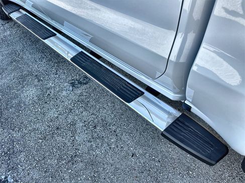 New 2026 GMC Sierra 1500 SLT image 13