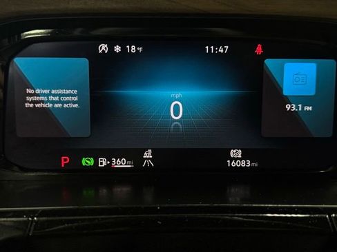 Used 2025 Volkswagen Atlas SE image 27