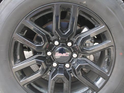 Used 2022 GMC Sierra 1500 Elevation AWD/4WD image 19