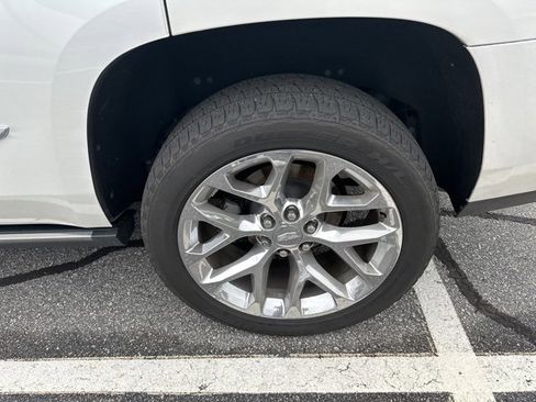 Used 2016 Cadillac Escalade Premium image 9