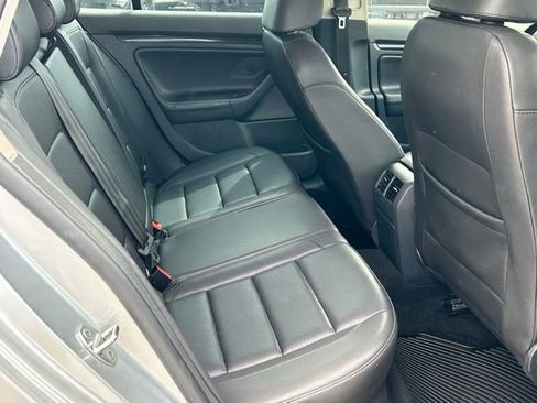 Used 2014 Volkswagen Jetta TDI FWD image 17