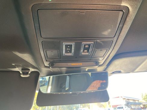 Used 2021 Land Rover Defender 90 X-Dynamic S image 14