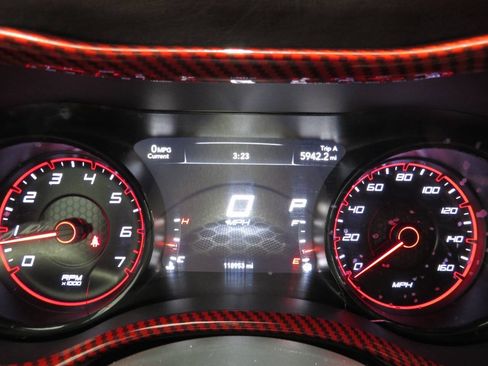 Used 2017 Dodge Charger R/T RWD image 14