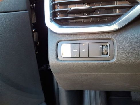 Certified 2025 GMC Acadia Elevation image 18