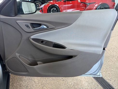 Used 2023 Chevrolet Malibu LS image 30