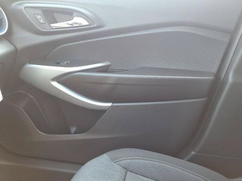 New 2026 Chevrolet Trax LS w/ LS Convenience Package FWD image 25