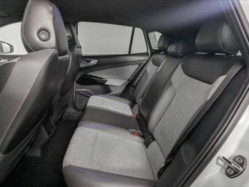 Used 2024 Volkswagen ID.4 2WD image 16