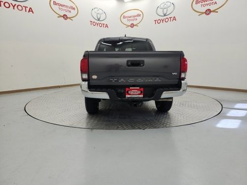 Certified 2019 Toyota Tacoma SR5 image 7