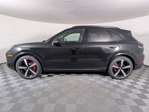 New 2026 Porsche Cayenne S AWD/4WD image 2
