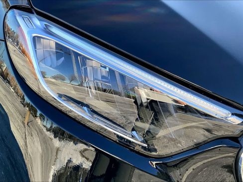 Used 2026 Mercedes-Benz GLC 300 4MATIC image 17