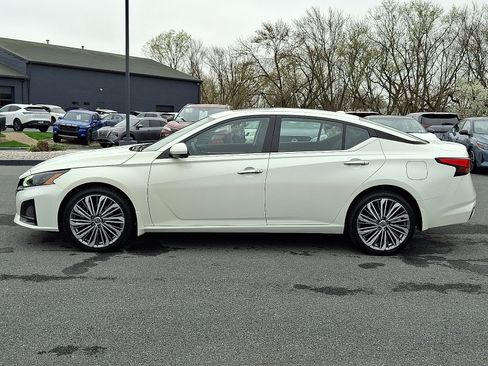 Certified 2023 Nissan Altima 2.5 SL AWD/4WD image 4
