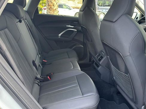 Used 2025 Audi Q5 Premium Plus w/ Premium Plus image 15