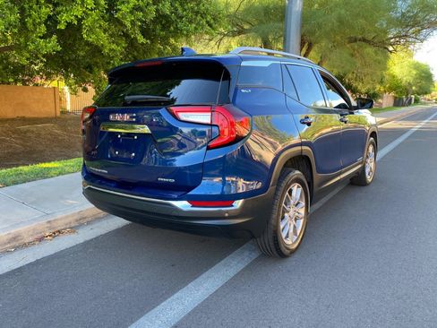 Used 2022 GMC Terrain SLT w/ Tech Package AWD/4WD image 6