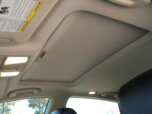 Used 2017 INFINITI QX50 2WD w/ Premium Plus Package image 28