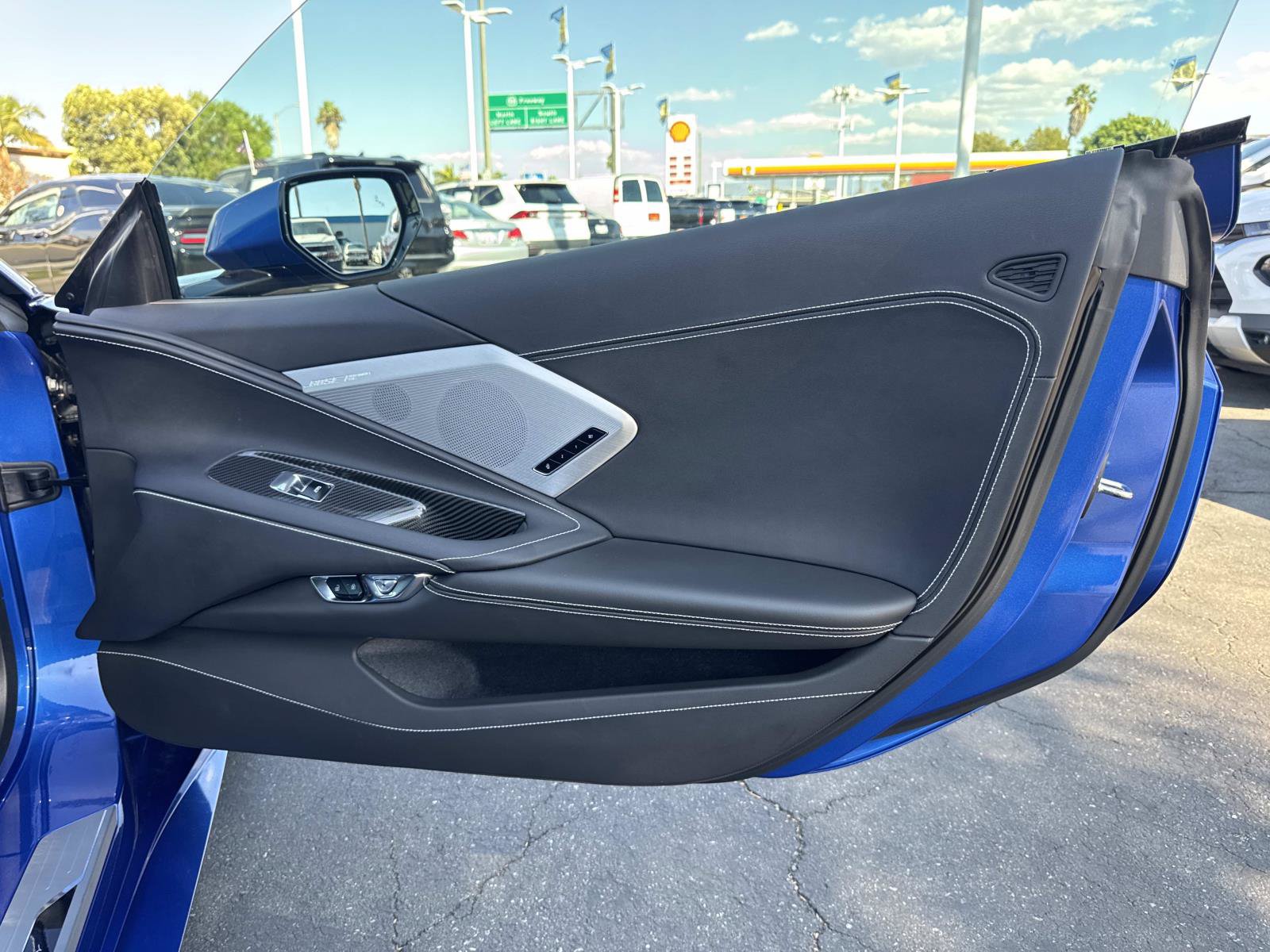 Used 2022 Chevrolet Corvette Stingray Preferred Cpe w/ Z51 Performance Package RWD image 29