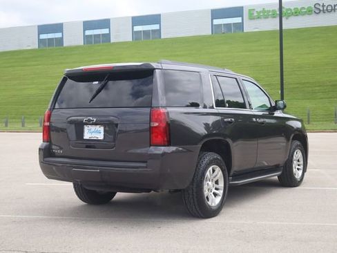 Used 2018 Chevrolet Tahoe LT w/ Luxury Package AWD/4WD image 4