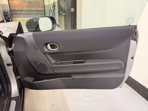 Used 2025 MINI Cooper 2-Door Hardtop image 21