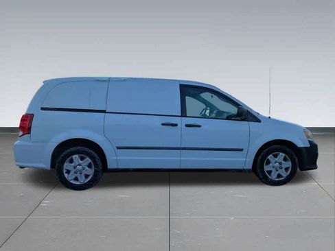 Used 2013 RAM C/V Tradesman FWD image 7