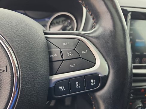 Used 2021 Jeep Compass Limited w/ Sun and Sound Group AWD/4WD image 25