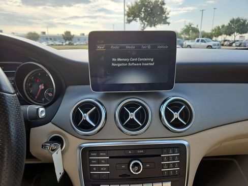 Used 2020 Mercedes-Benz GLA 250 image 14