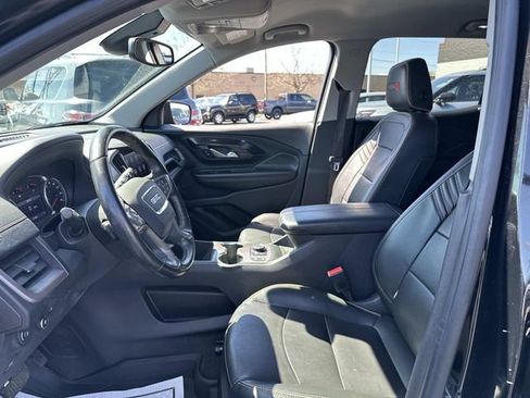 Used 2022 GMC Terrain AT4 w/ LPO, Floor Liner Package AWD/4WD image 10