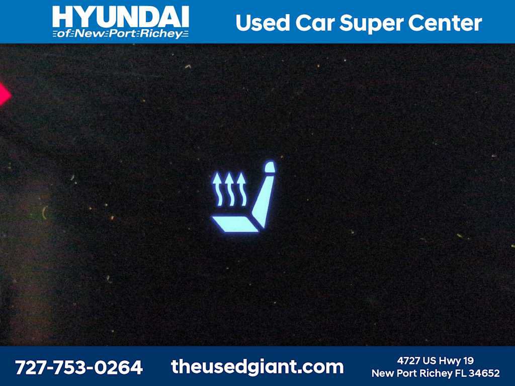 Used 2025 Hyundai Santa Fe SEL FWD image 26