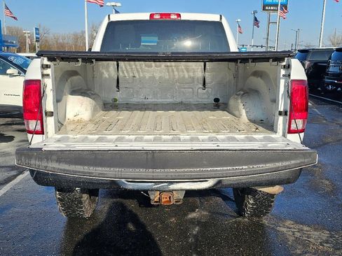 Used 2017 RAM 2500 Tradesman w/ Chrome Appearance Group image 8