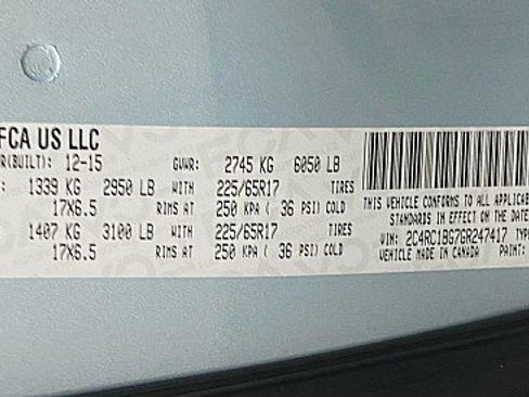 Used 2016 Chrysler Town & Country Touring w/ Driver Convenience Group image 27