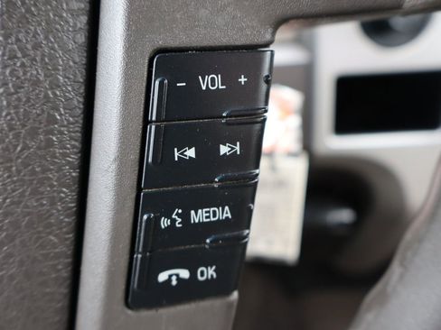 Used 2010 Ford F150 XLT image 30