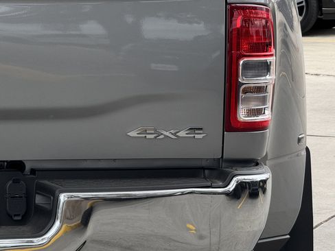 Used 2024 RAM 3500 Tradesman w/ Chrome Appearance Group image 9