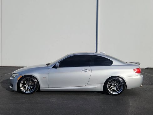 Used 2012 BMW 328i Coupe image 2