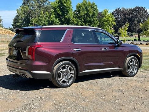 Used 2023 Hyundai Palisade SEL w/ Premium Package AWD/4WD image 9