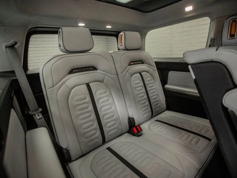 Used 2023 Rivian R1S Adventure image 25