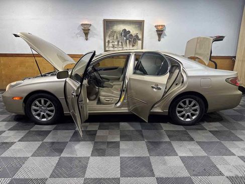 Used 2004 Lexus ES 330 image 13