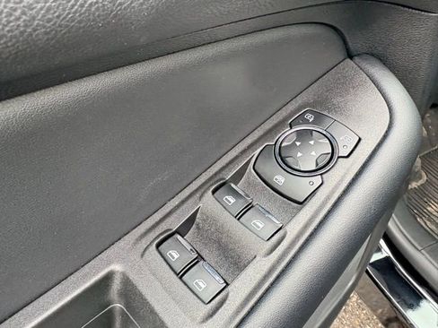 Used 2024 Ford Edge SEL w/ Convenience Package image 21