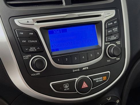 Used 2012 Hyundai Accent GS image 15