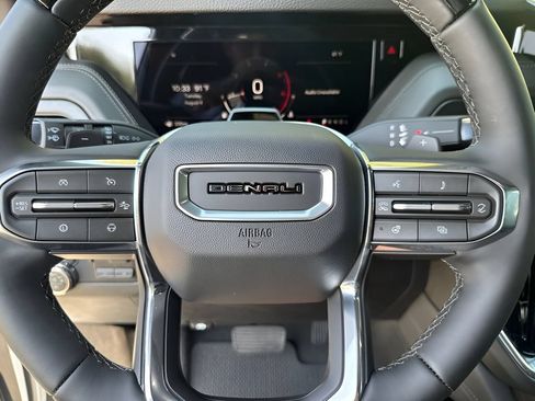New 2026 GMC Yukon Denali w/ Advanced Technology Package AWD/4WD image 11
