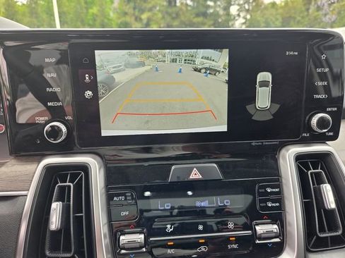 Used 2023 Kia Sorento S w/ Panoramic Sunroof Package AWD/4WD image 20