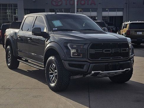 Used 2017 Ford F150 Raptor w/ Equipment Group 802A Luxury image 1