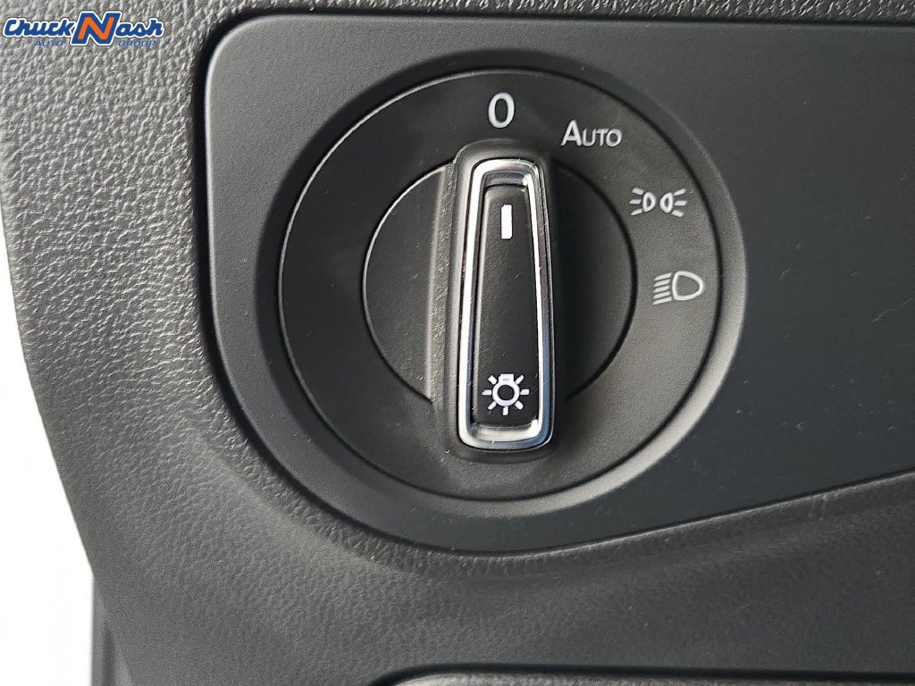 Used 2022 Volkswagen Tiguan SE FWD image 23