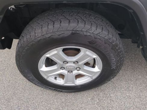 Used 2019 Jeep Wrangler Unlimited Sport S image 10